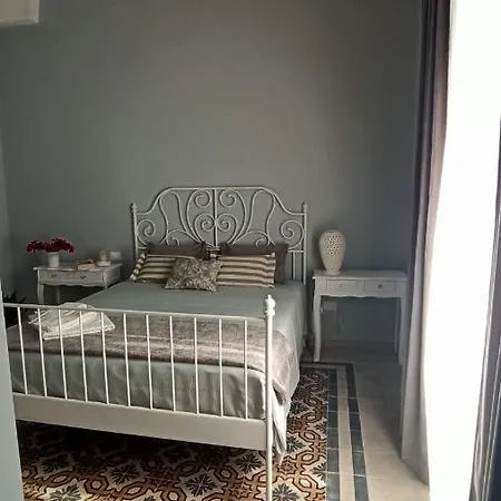 Puglia D'amare 住宿加早餐酒店 利扎诺